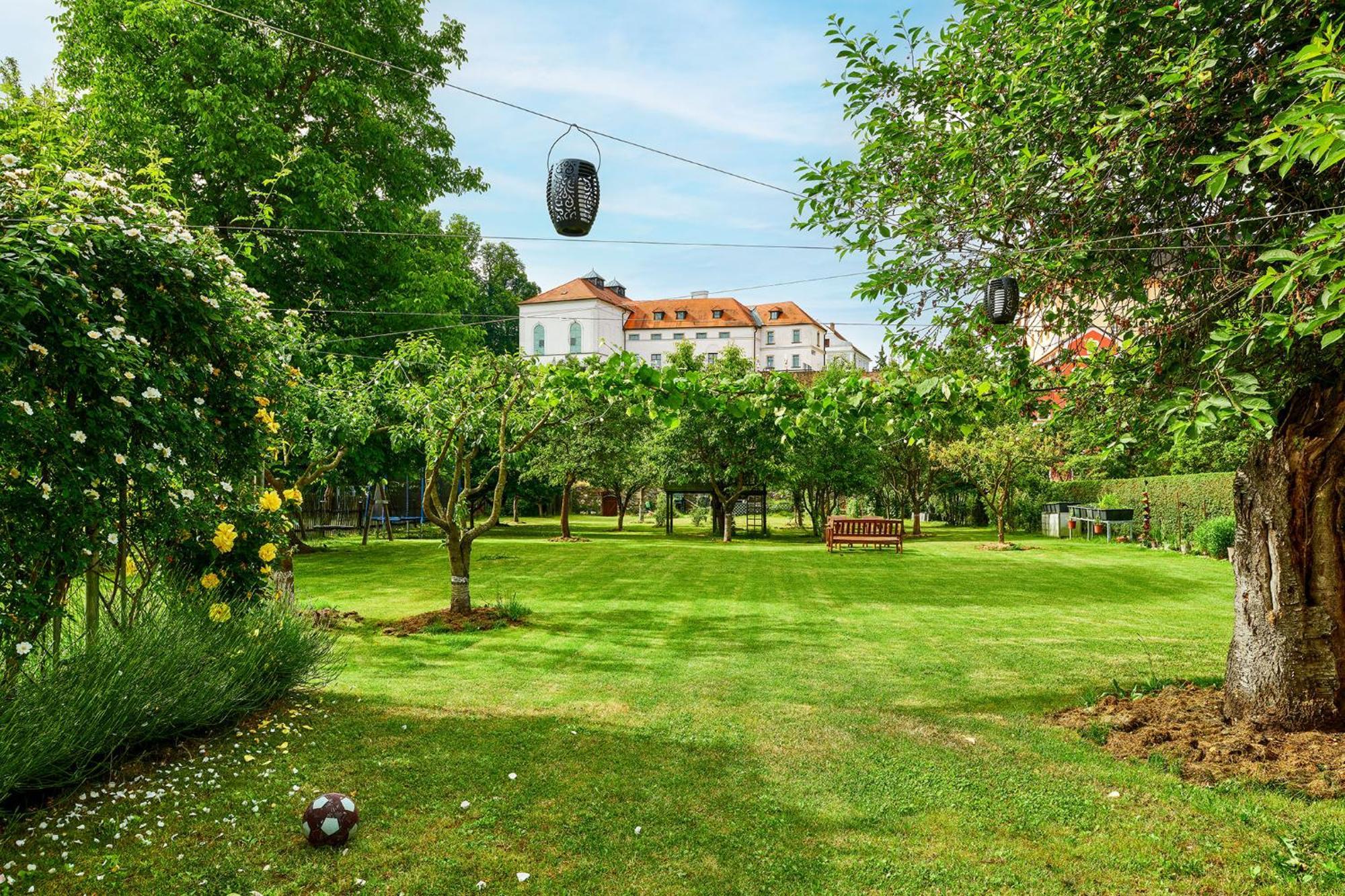 Hotel Orangerie By Kh à Český Krumlov Extérieur photo
